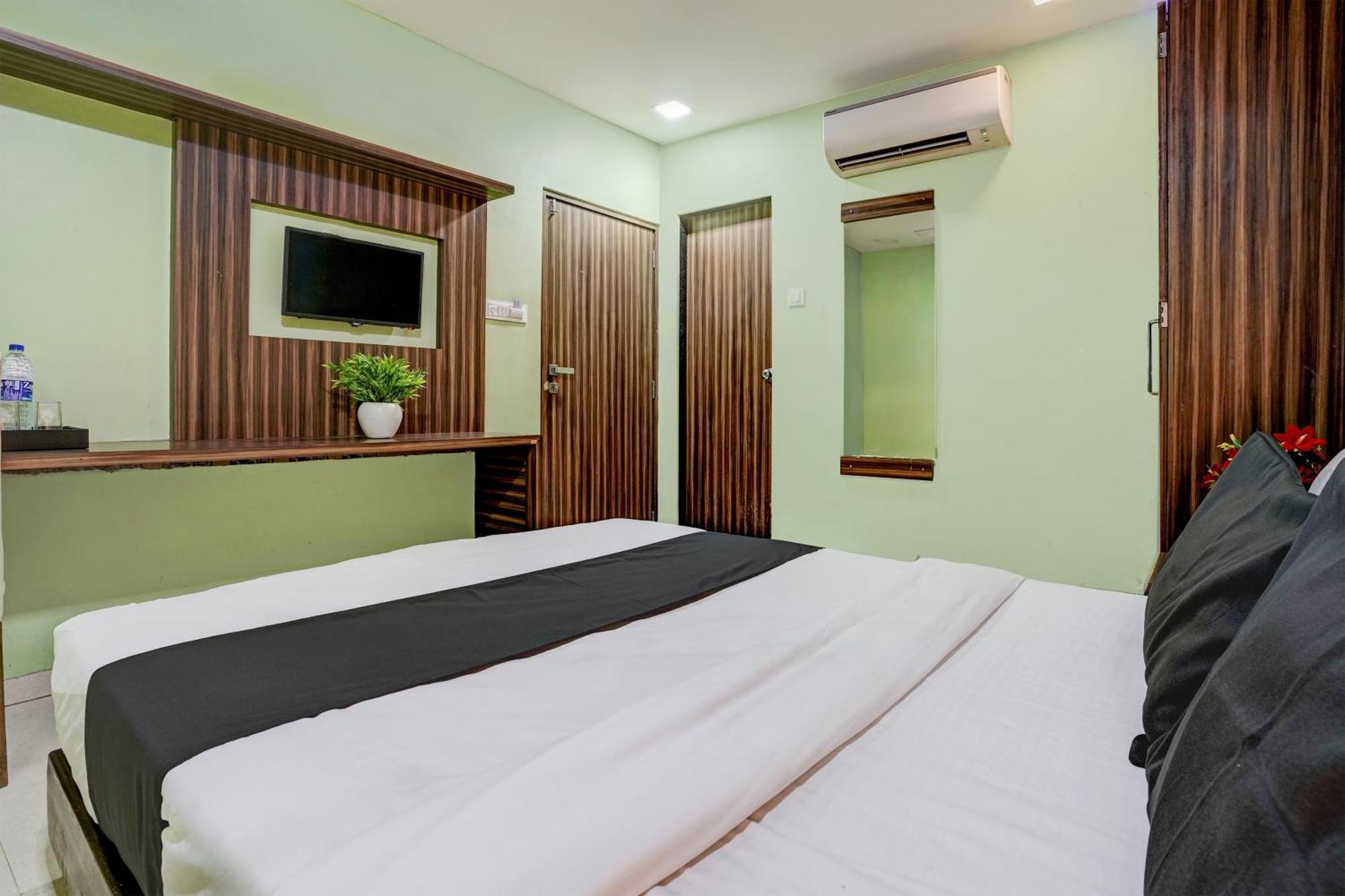 Oyo Hotel Blue Sapphire Residency Near Chhatrapati Shivaji International Airport Mumbai Exterior photo